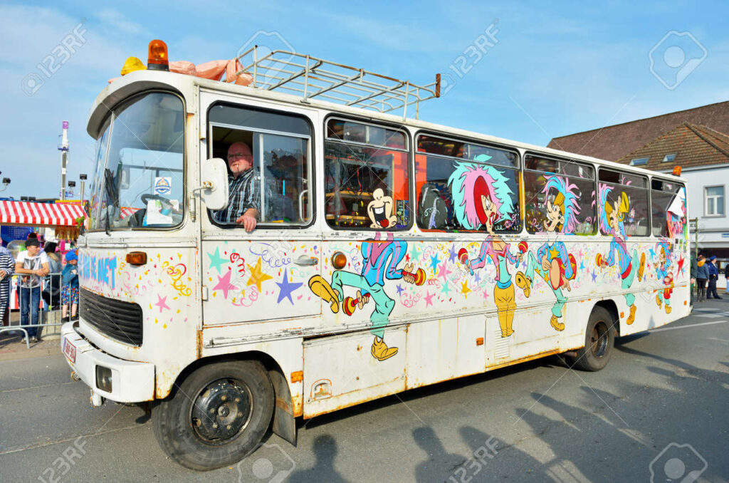 29590784 Halle Belgium March 29 2014 Decorated Bus In Defile During Yearly Carnival Of Halle